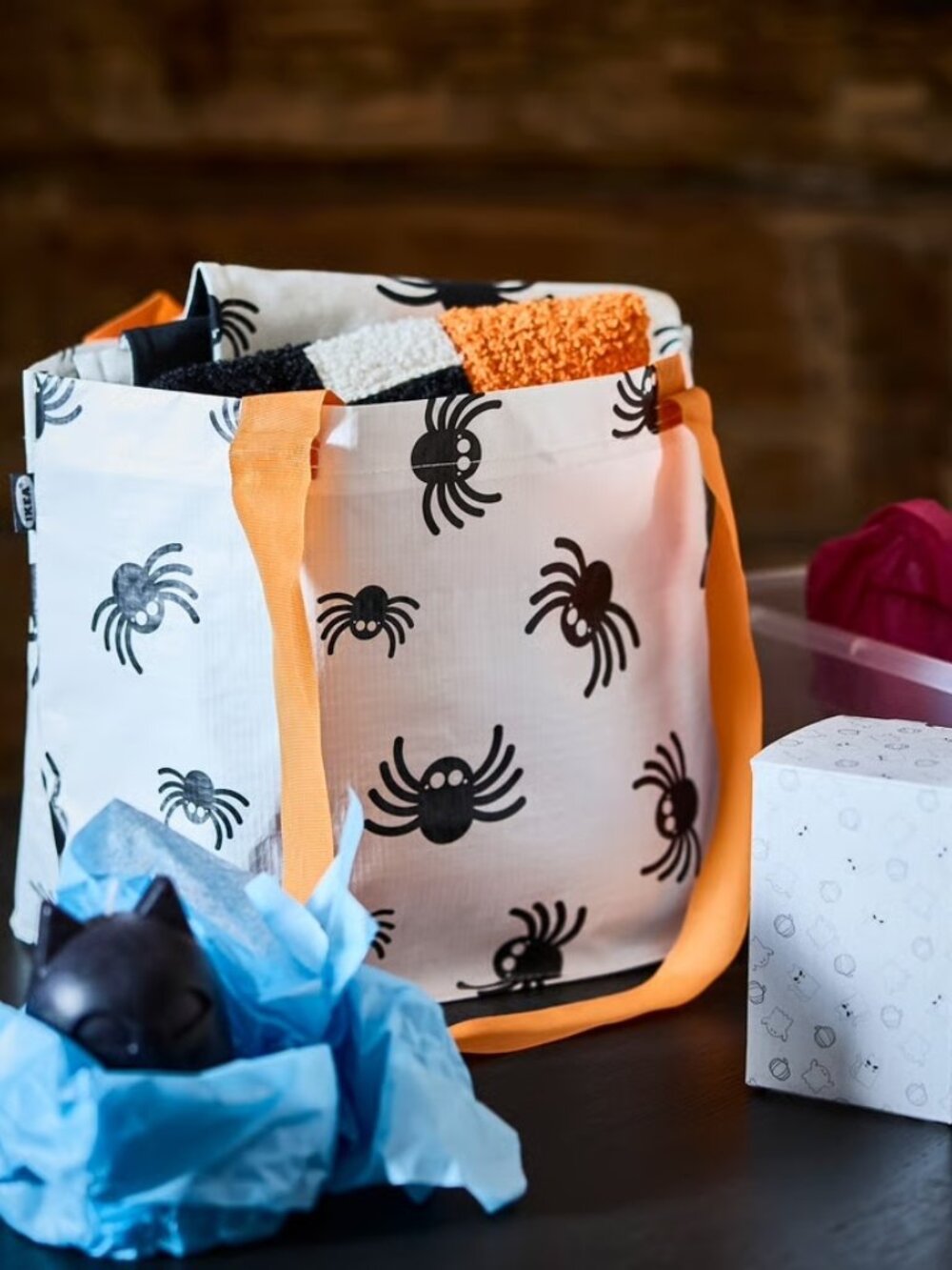 NEW - IKEA - KUSTFYR Bag, spider pattern white/black, 10 ¾x7x10 ¾ " 440 oz  NWT - Picture 4 of 4